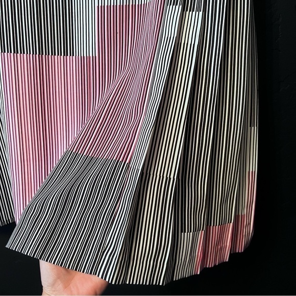 Worthington Striped Pleated Midi Skirt Size:14 Color: black/ pink/white/ stripe - Picture 7 of 9